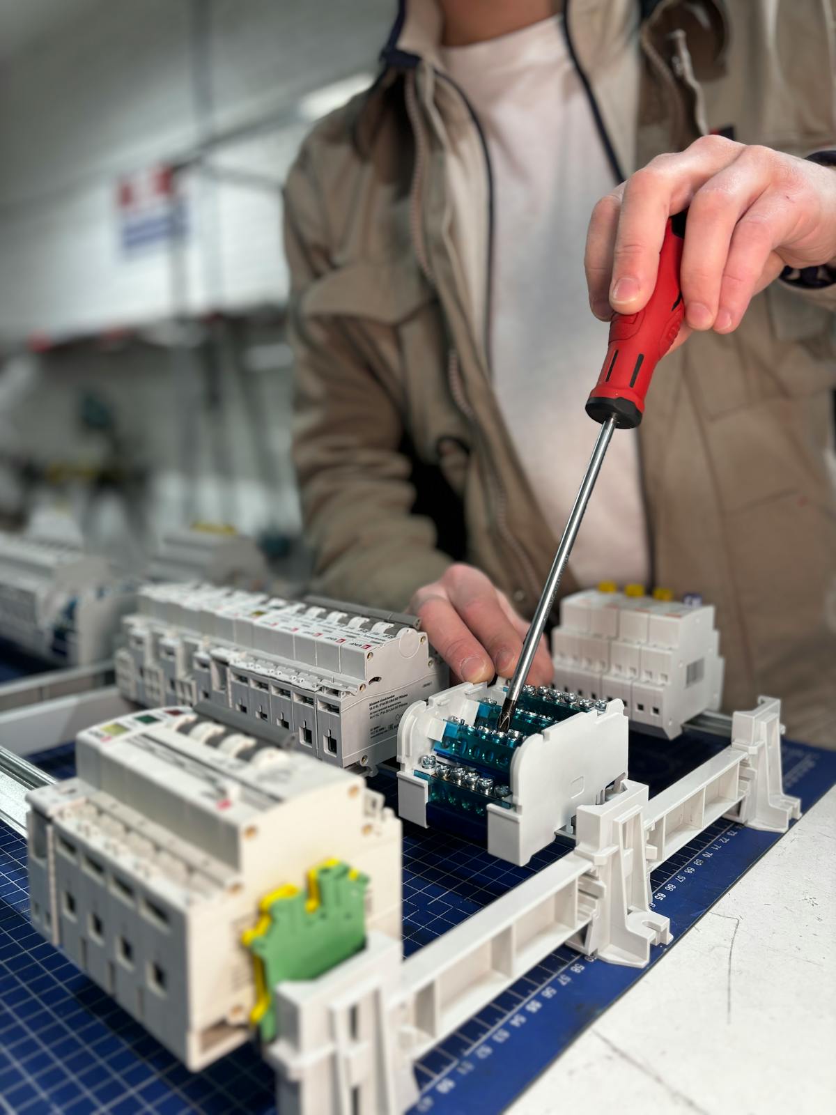 Razvodni ormar u industrijskom postrojenju